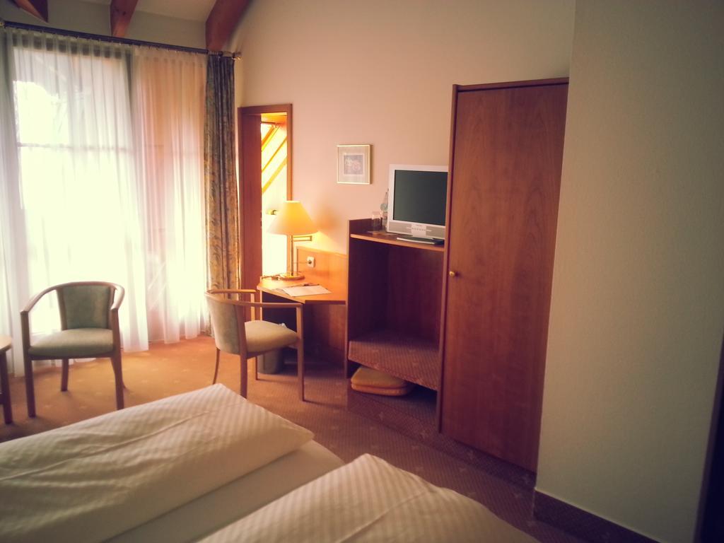 Hotel Seewirt 农嫩霍恩 客房 照片